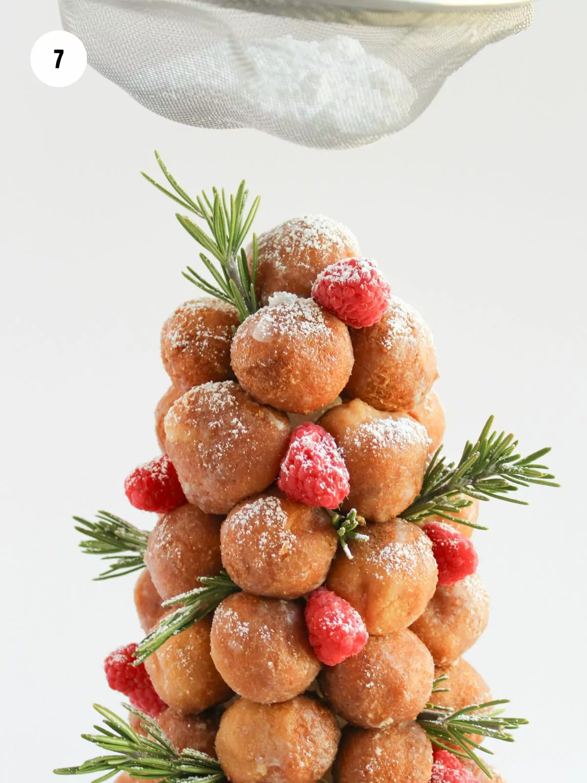 powdered sugar dusted on donut tree