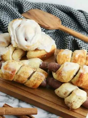 Sausage Cinnamon Rolls-Cover image.