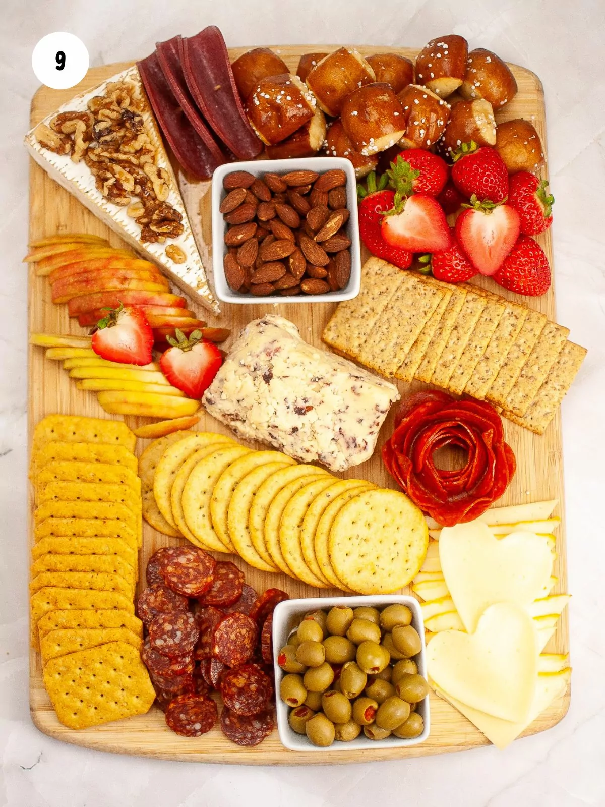 olives and nuts filling in board