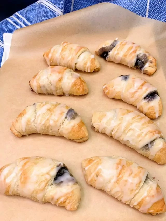 Blueberry Crescent Rolls-Cover image.