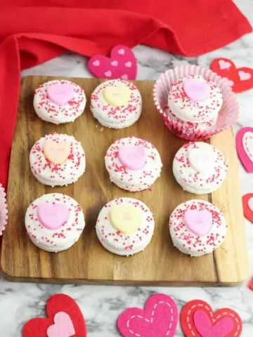 Valentine's Day Oreos-Cover image.