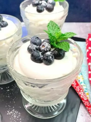 Weight Watchers Cheesecake Pudding and Cool Whip-Cover image.