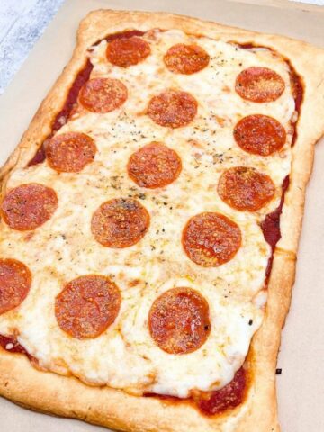 Crescent Rolls Pizza-Cover image.