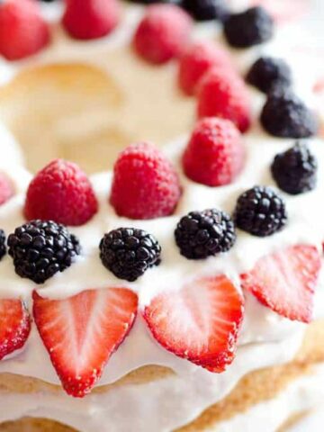 berry angel food cake MSN.