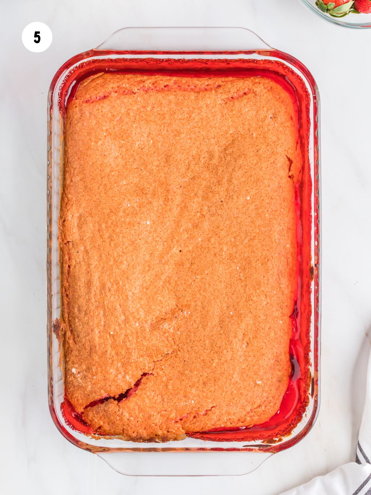baked strawberry dump cake
