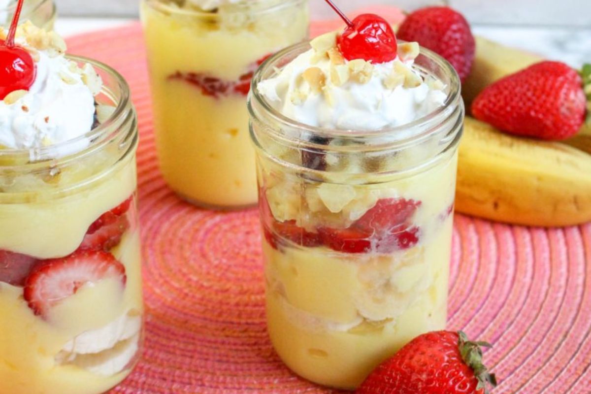 Banana Split Pudding Parfait