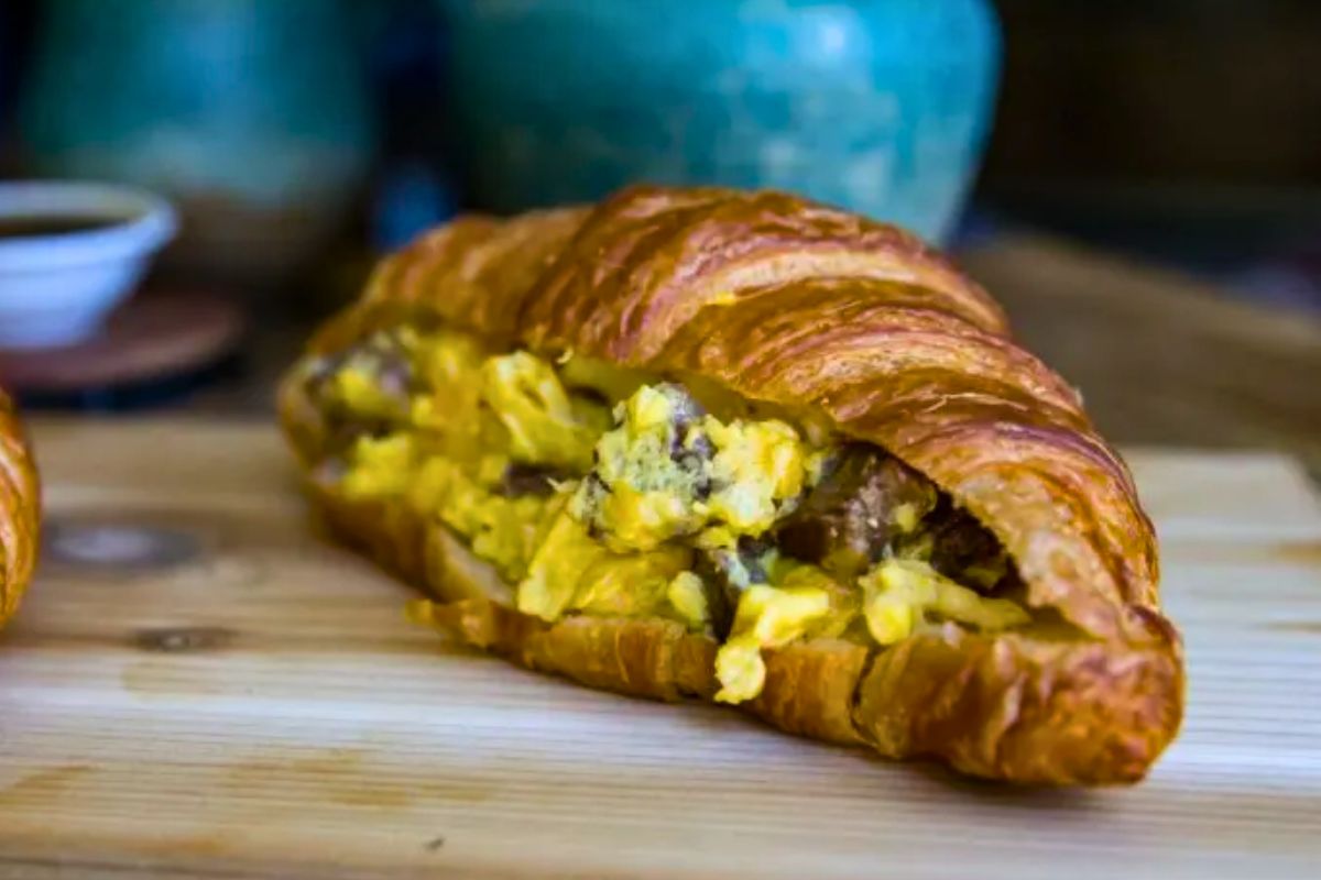 Stuffed Breakfast Croissant with Steak