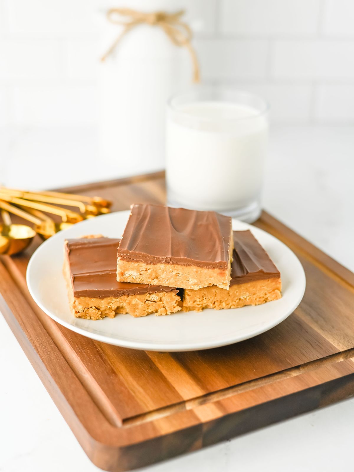 no bake reese's peanut butter bars.