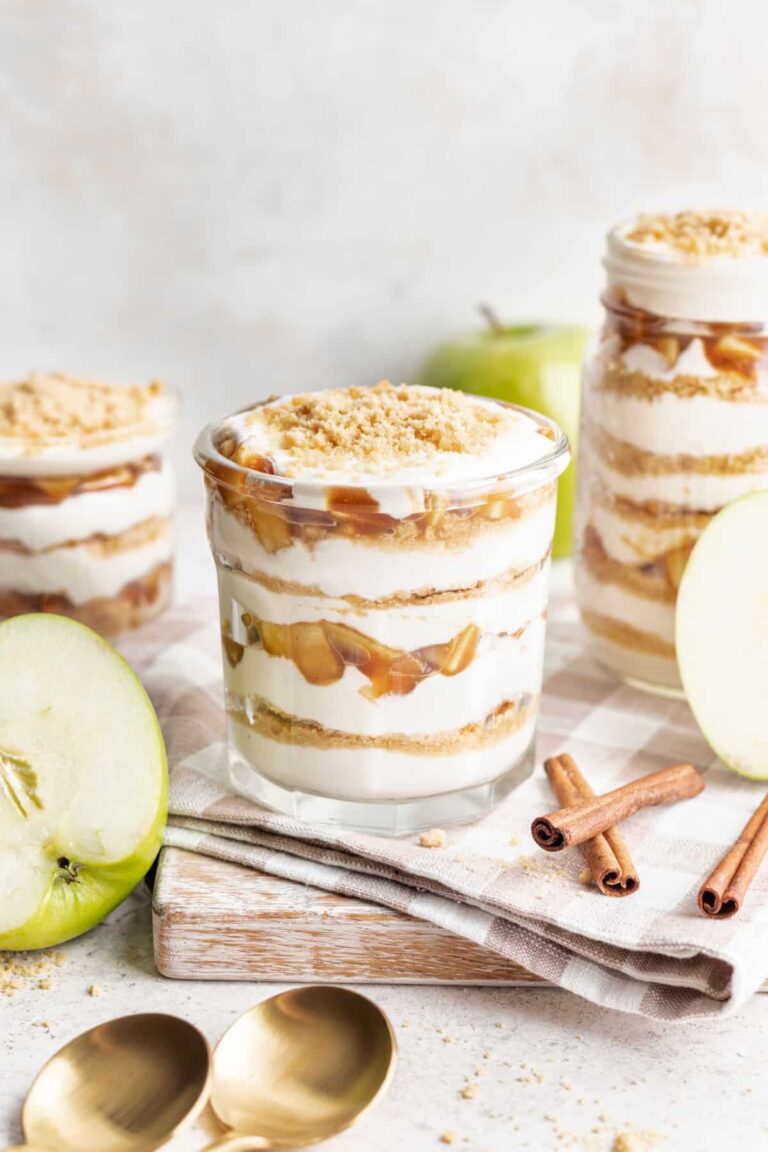 No Bake Apple Pie Parfaits