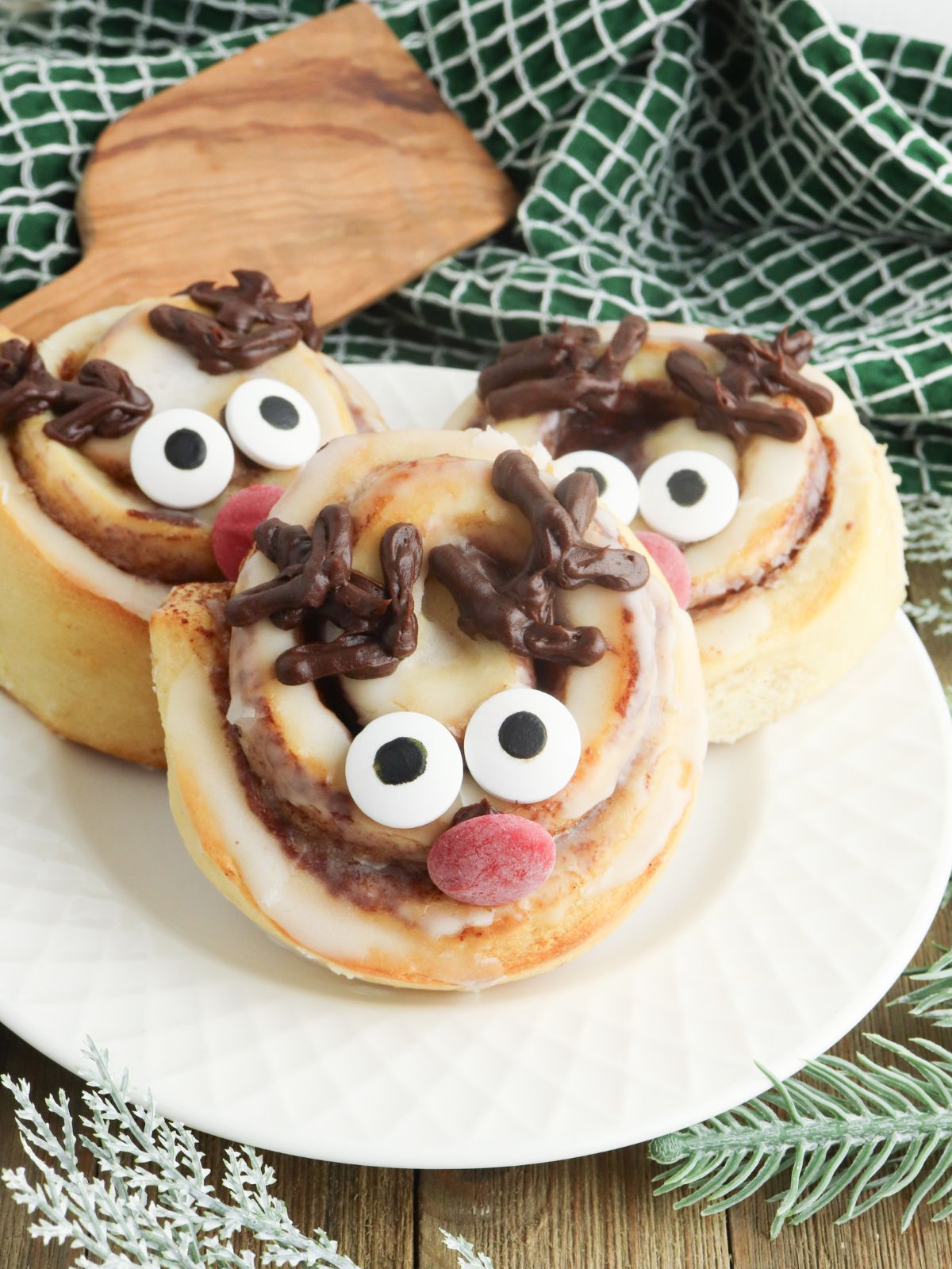 Rudolph cinnamon rolls.