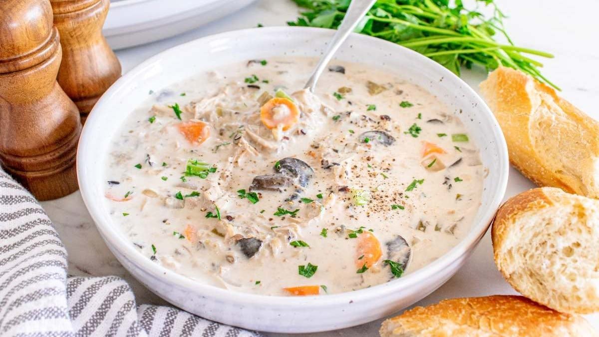 Slow Cooker Chicken Wild Rice Soup