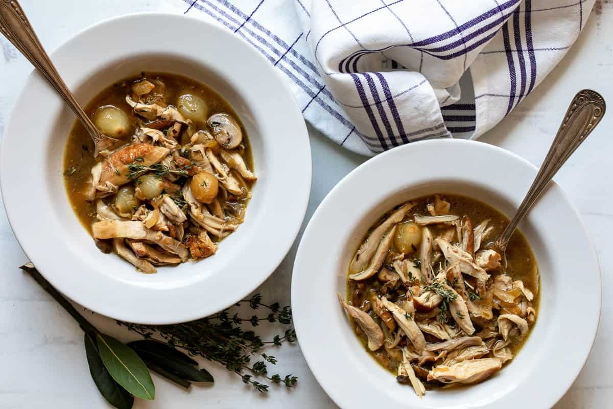 Coq Au Vin Blanc (Chicken in White Wine Sauce)