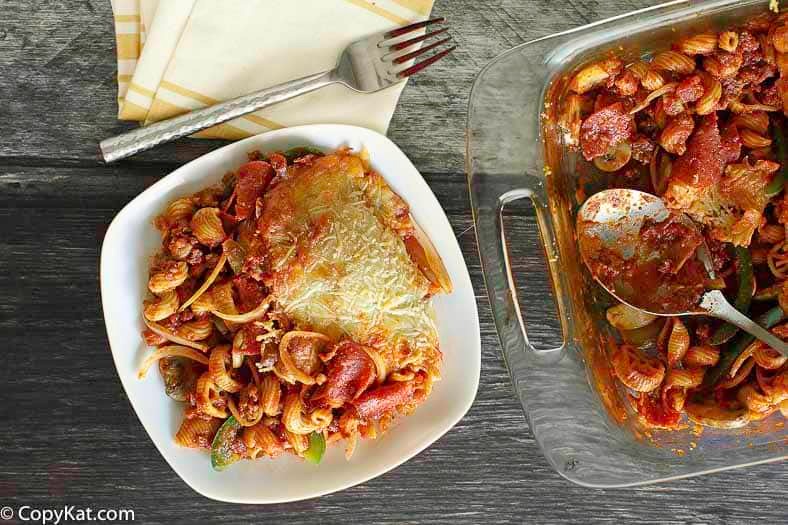 Easy Copycat Pizza Hut Cavatini Recipe (Nostalgic Pasta Bake)