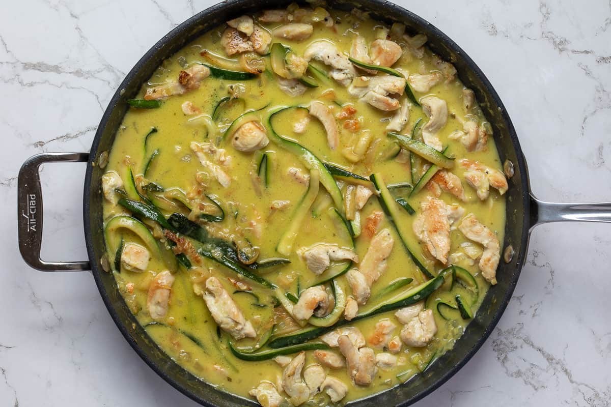 Chicken Curry with Coconut Milk and Zucchini