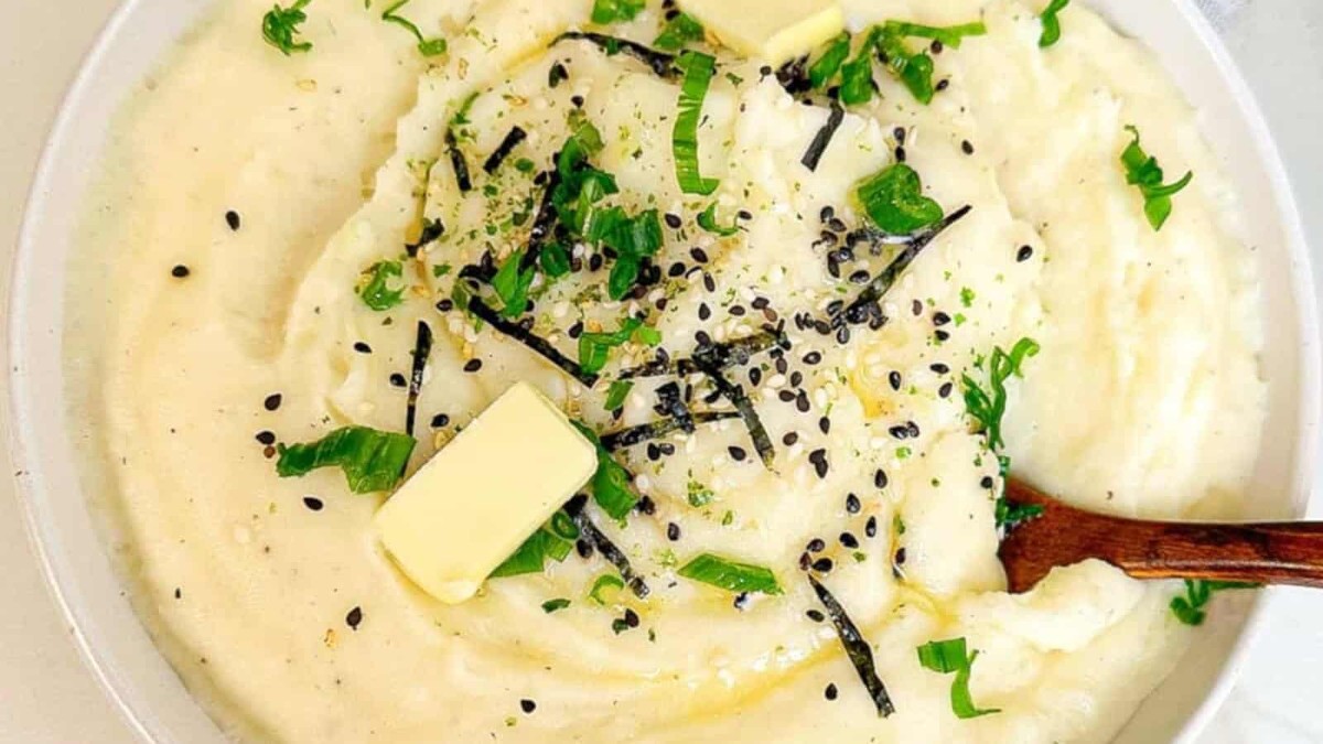 Creamy Asian Mashed Potatoes (With Asian Twist)