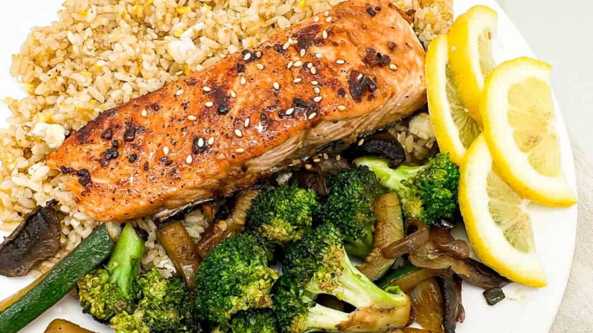 Easy Hibachi Salmon Recipe -Japanese Steakhouse Style