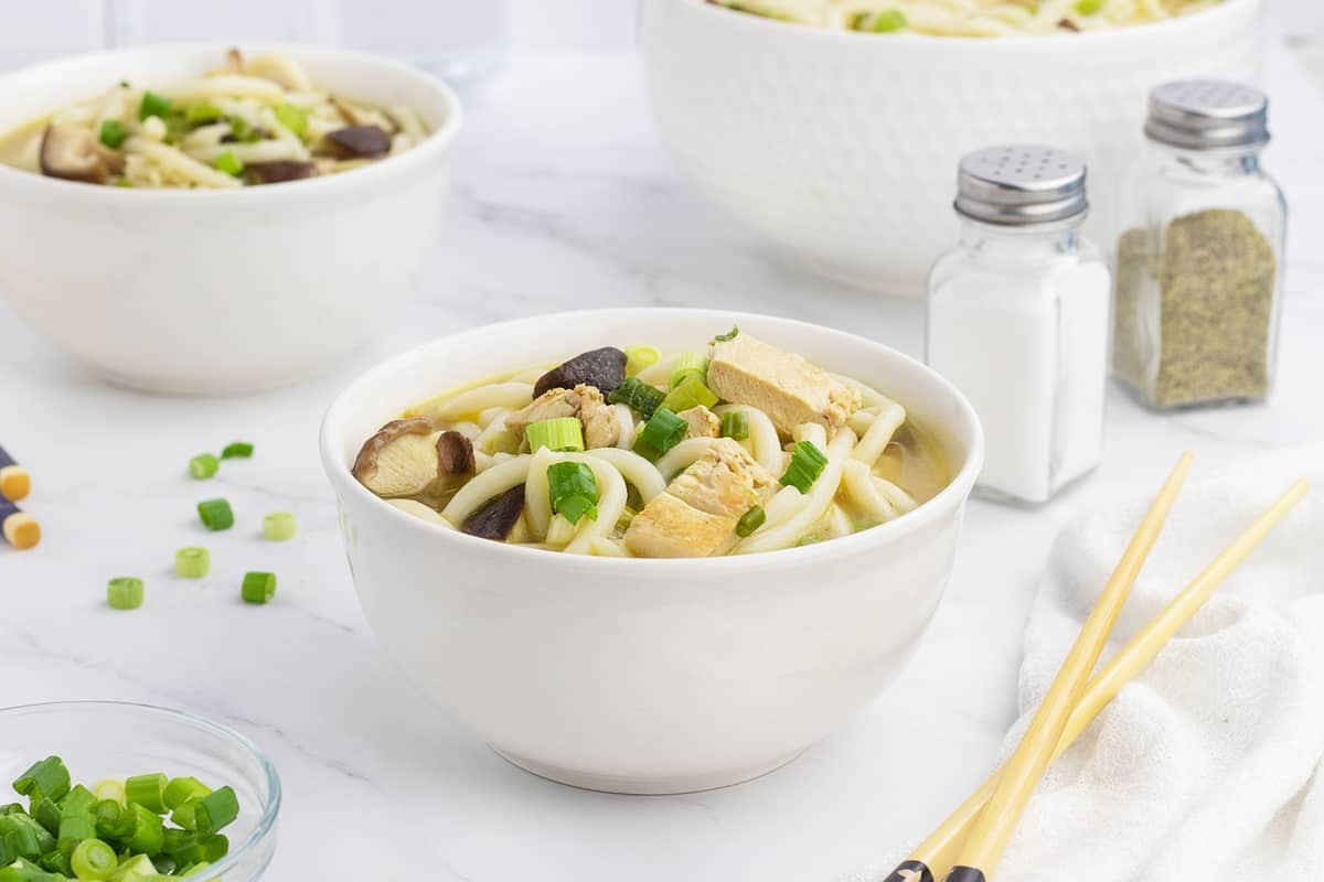 15 Minute Chicken Mushroom Udon Noodle Soup