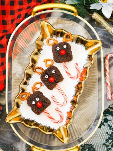 Candy Cane Reindeer Brownie Pops.