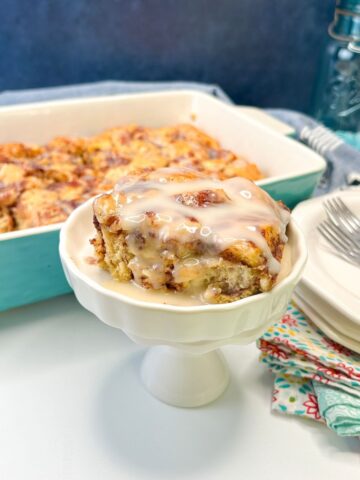 cinnamon roll breakfast casserole recipe.