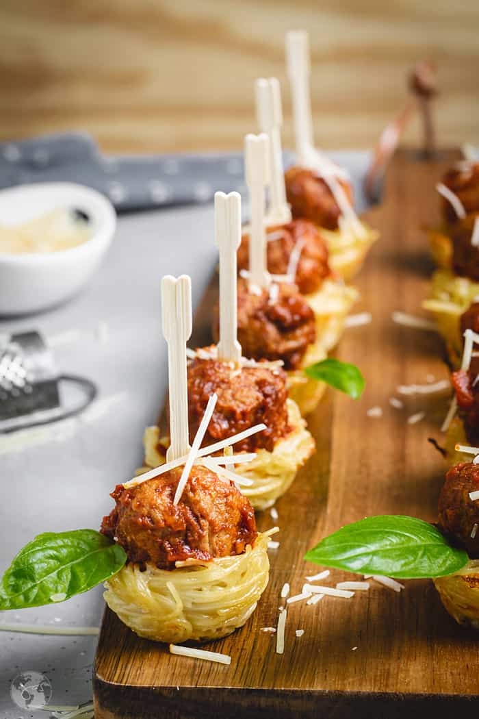 Mini Spaghetti Nests and Italian Meatballs Appetizer